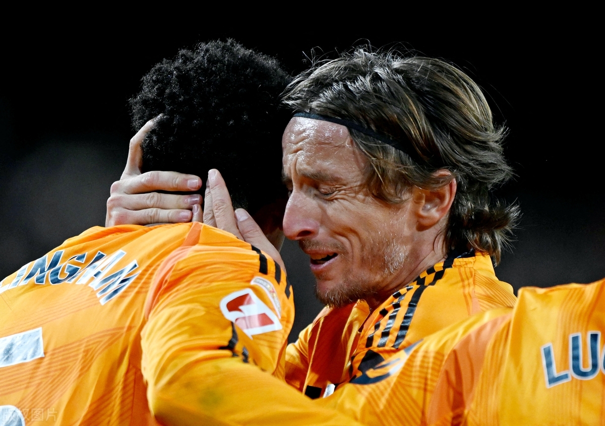 爱游戏首页入口-马赛发布备战花絮，赛后绝杀压哨，法国杯任务艰巨，细节决定成败的简单介绍