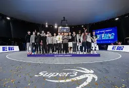 爱游戏平台首页-风云突变！上海久事加时末段迎来里程碑；NBA总决赛版图或变；质疑声仍在；更衣室氛围转暖(2000年nba总决赛第四场加时视频)